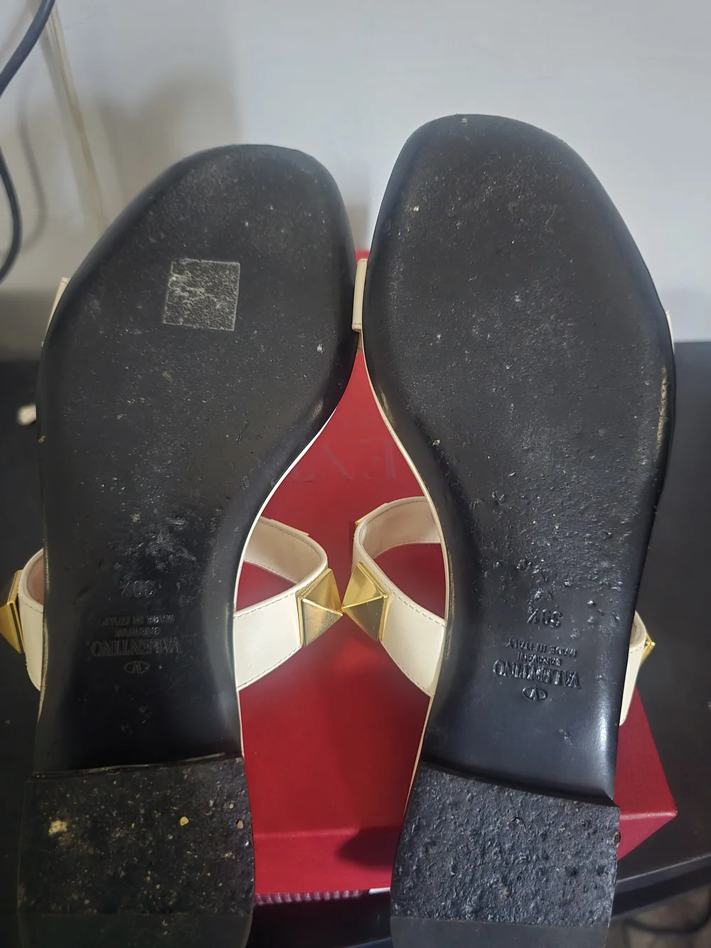 Valentino White Leather Slide Sandals with Gold Pyramid Studs - Picture 5 of 6